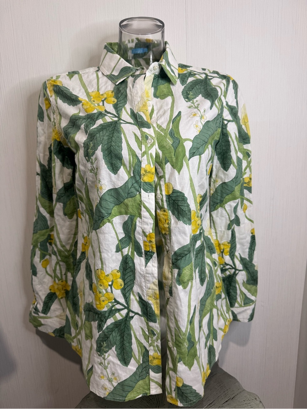 J. McLaughlin Blouse. Small. Green/Yellow Floral Print. No flaws noted!